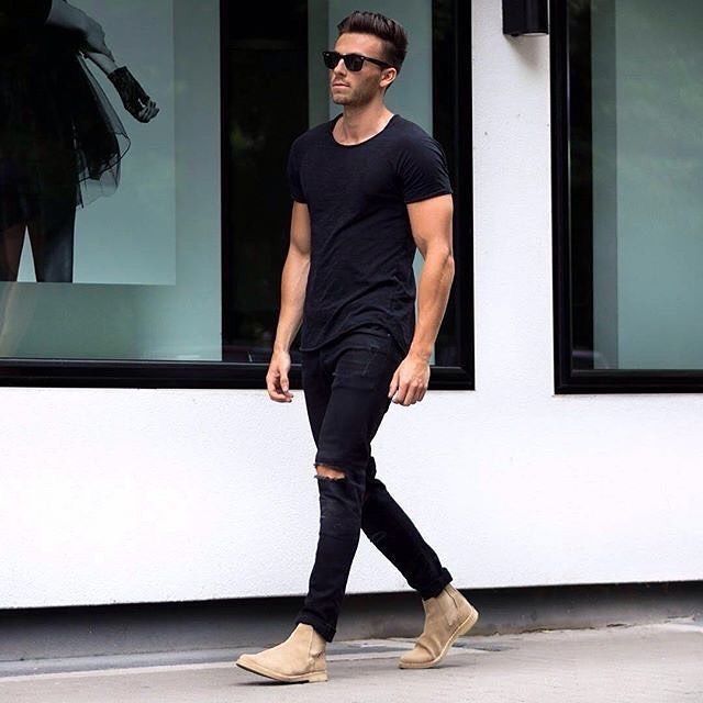 What Color Shoes to Wear With All Black Outfit Men