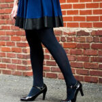 What Color Shoes to Wear With Blue Tights