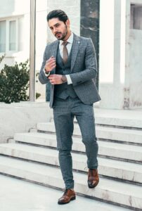 What Color Shoes to Wear With Mens Grey Suit