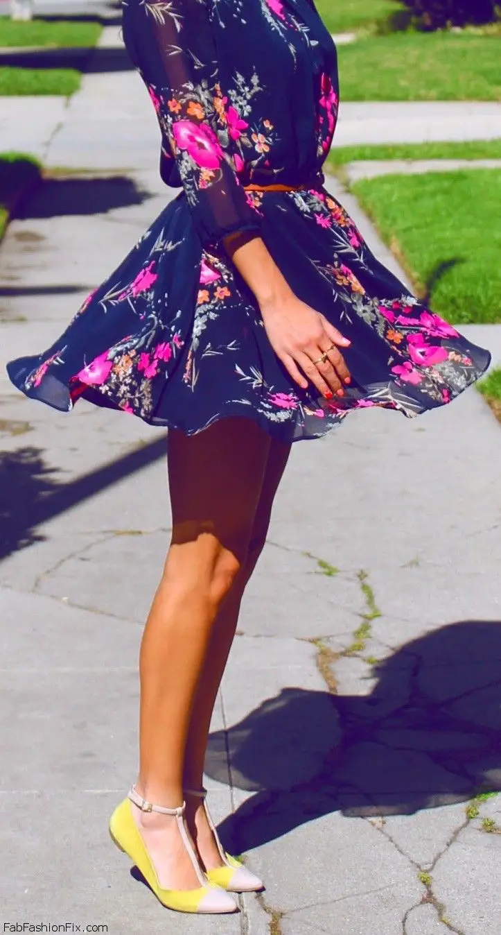 What Color Shoes to Wear With Navy Floral Print Dress