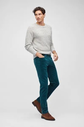 What Color Shoes to Wear With Teal Pants